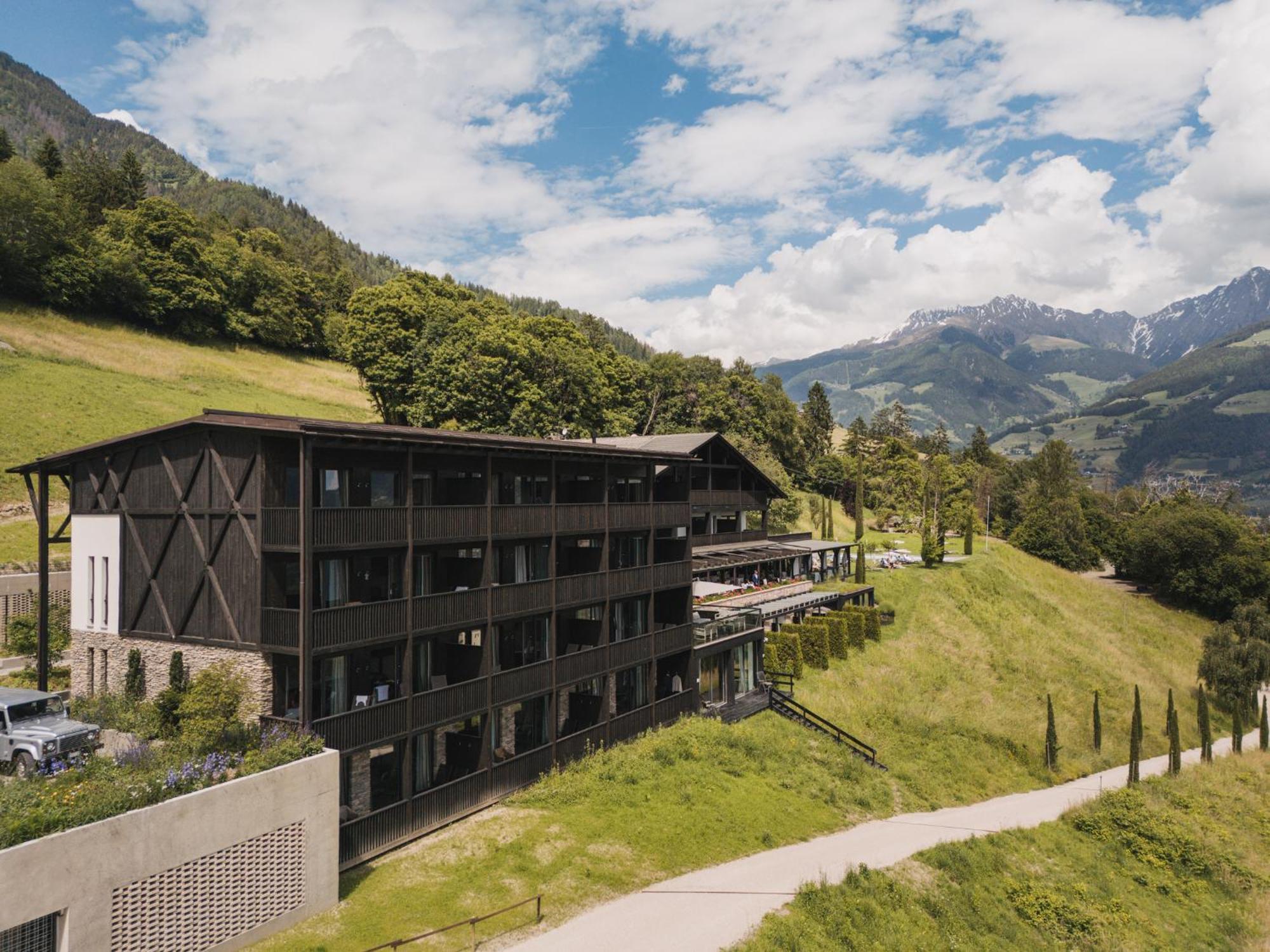 Hotel Kueglerhof Tirolo Luaran gambar