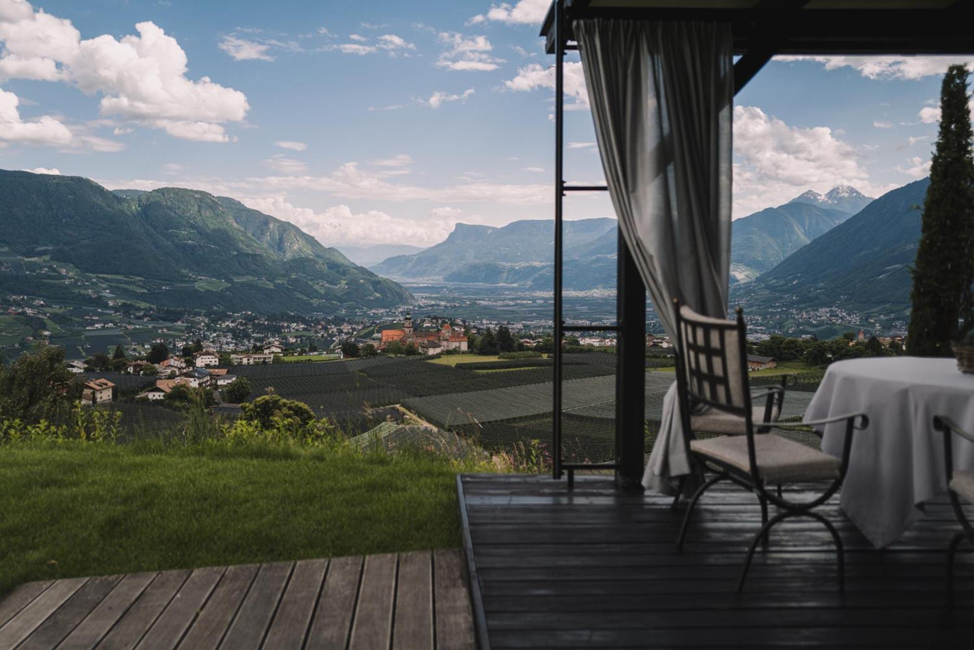 Hotel Kueglerhof Tirolo Luaran gambar